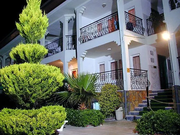 Sardunya Apartments İçmeler